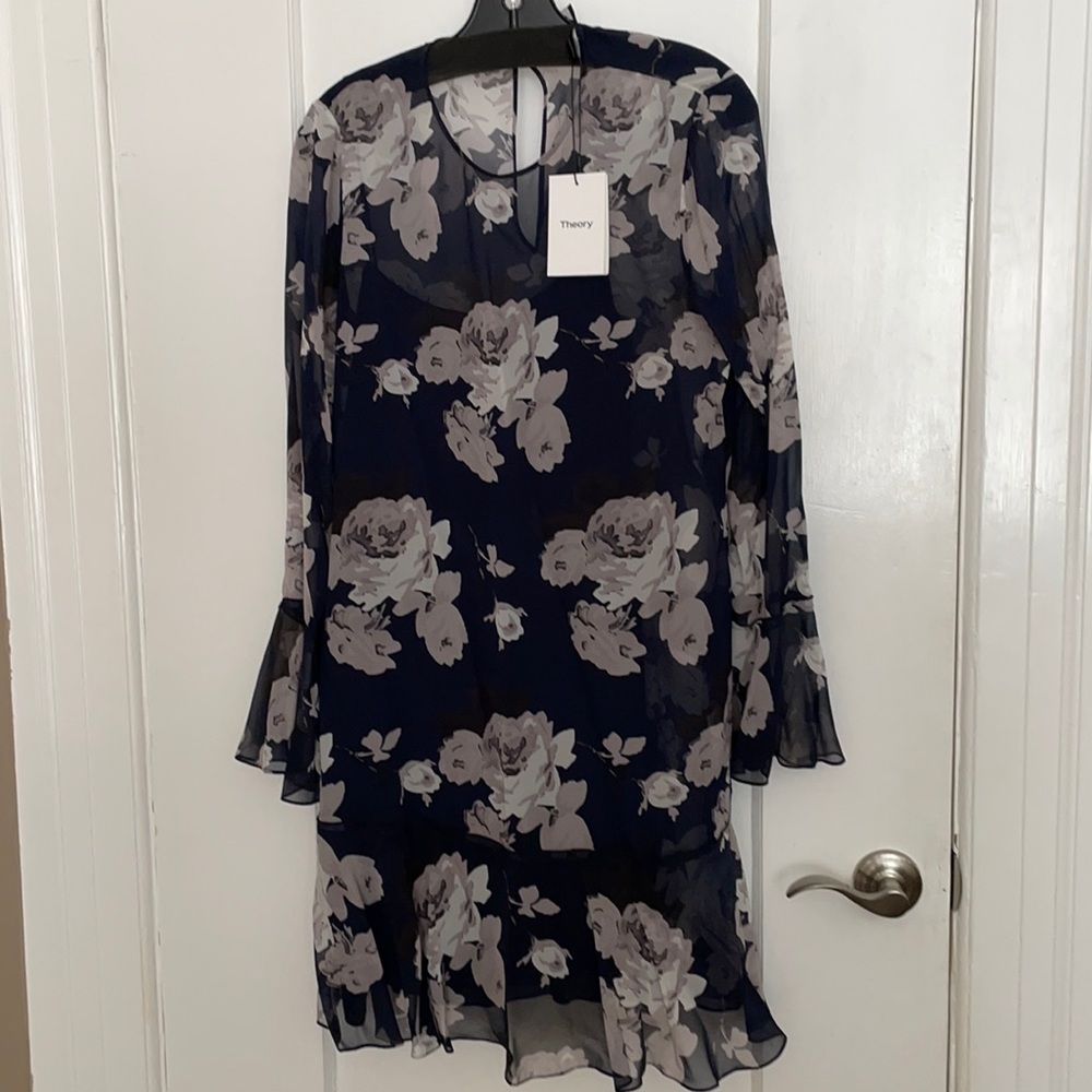 Never been worn Theory dress!